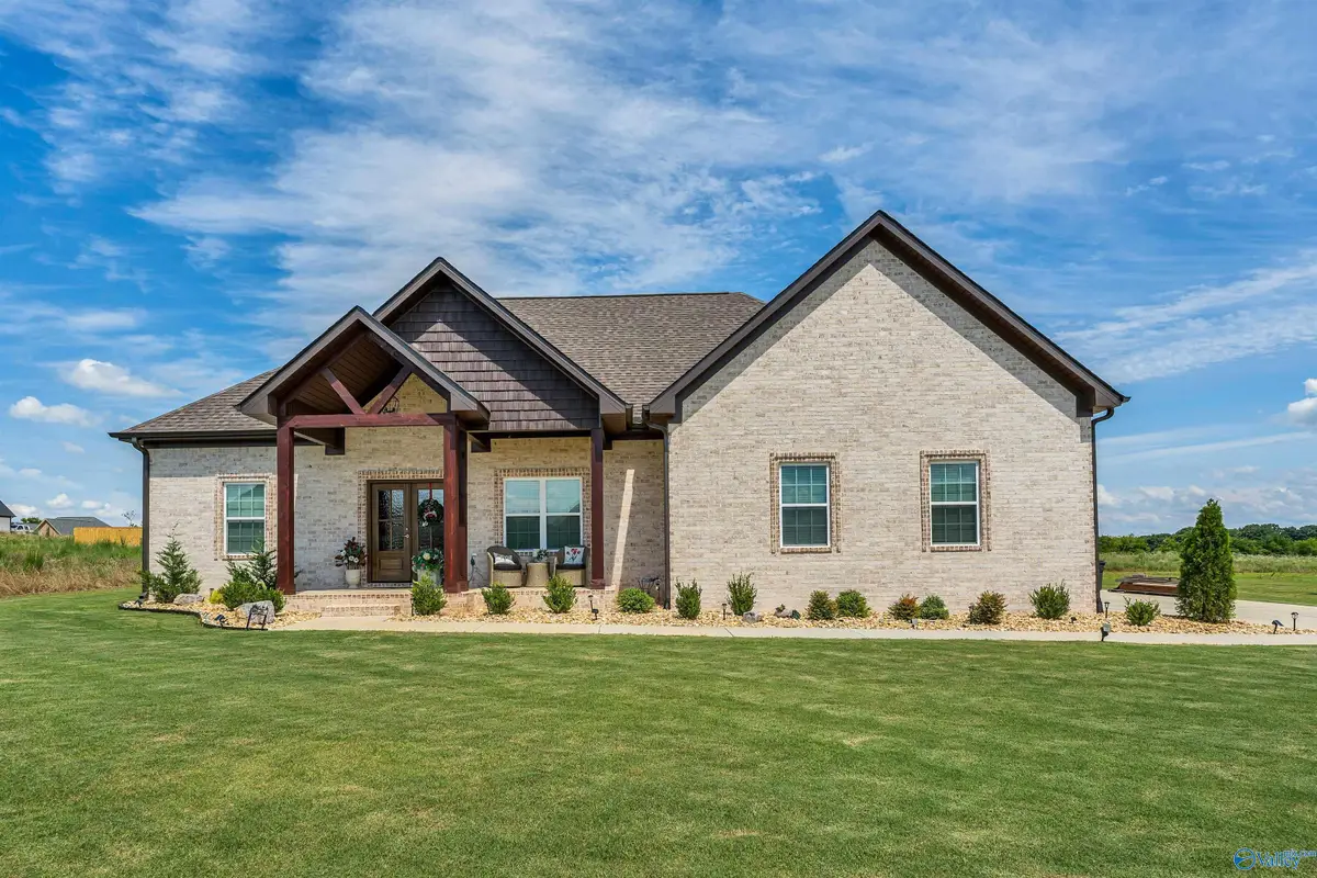 241 Hummingbird Way, Killen, AL 35645 - #1