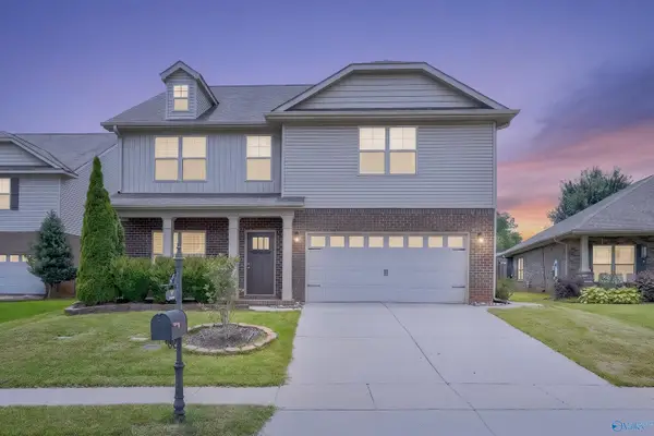 324 Acorn Grove Lane Sw, Huntsville, AL 35824