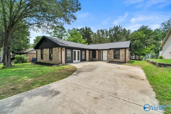 1012 Riverchase Road Se, Huntsville, AL 35803