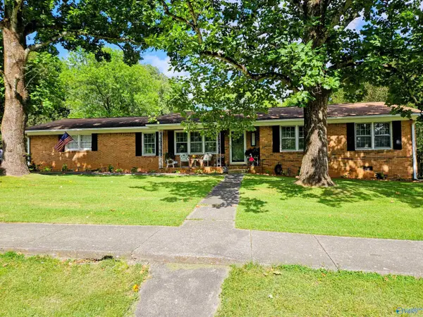 10001 Dunbarton Drive, Huntsville, AL 35803