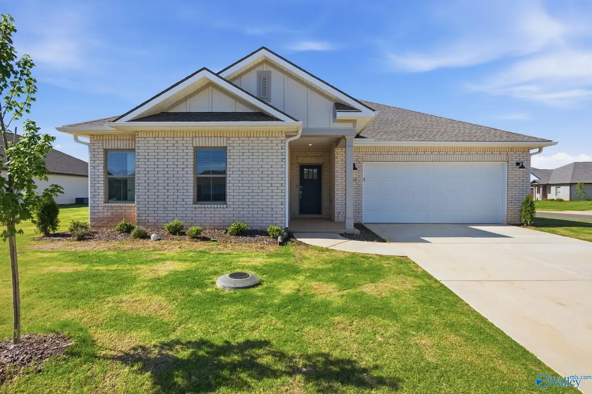 100 Chain Bridge Circle, Harvest, AL 35749 - #1