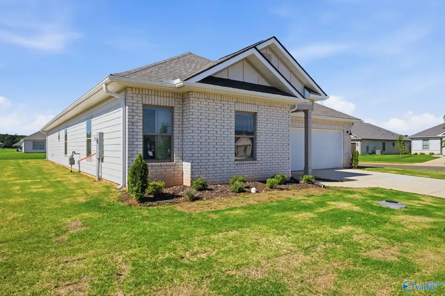 100 Chain Bridge Circle, Harvest, AL 35749 - #2