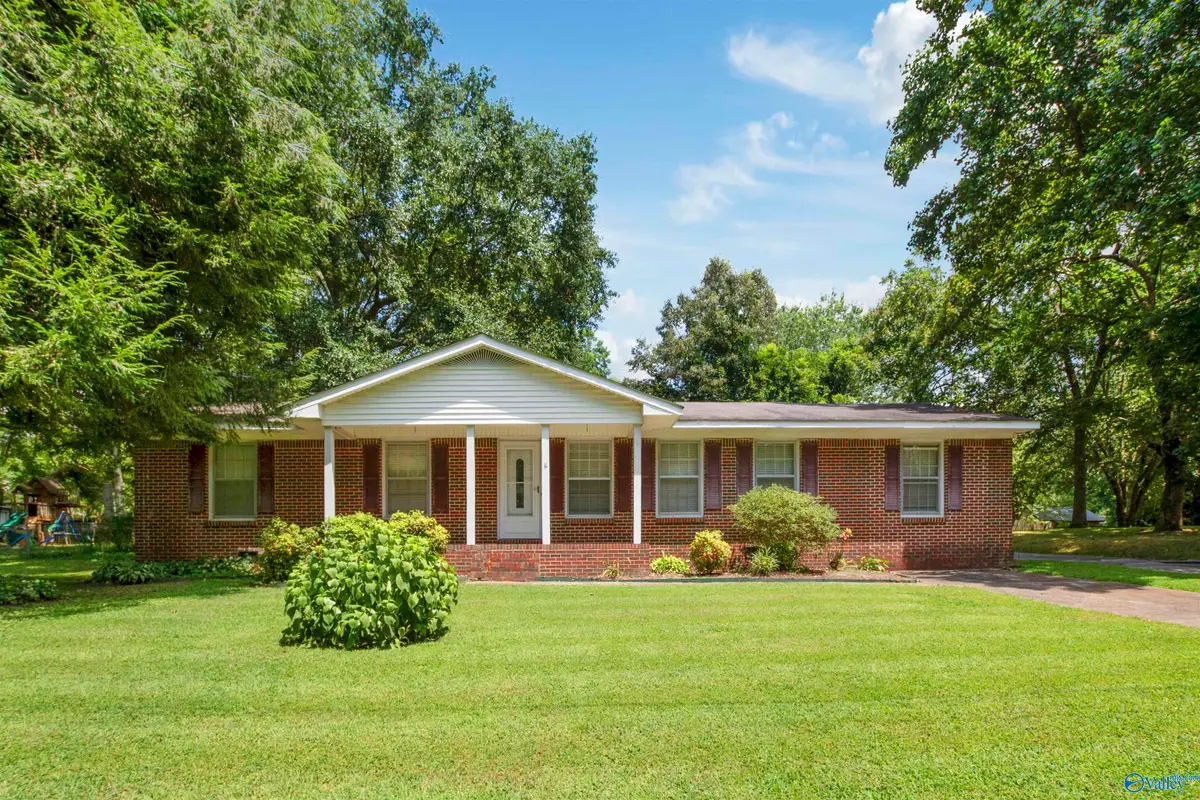206 12th Street Nw, Arab, AL 35016 - #1