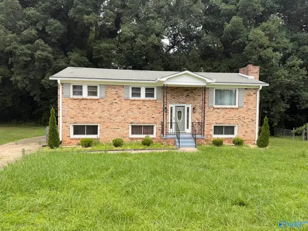 3914 Timbercrest Drive Nw, Huntsville, AL 35810