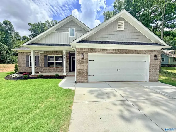 16236 Blackburn Lane, Athens, AL 35611