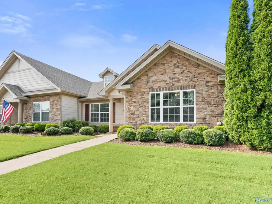 174 Moore Farm Circle #174, Huntsville, AL 35806 - #2