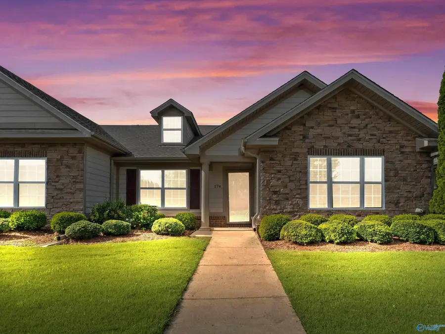 174 Moore Farm Circle #174, Huntsville, AL 35806 - #3