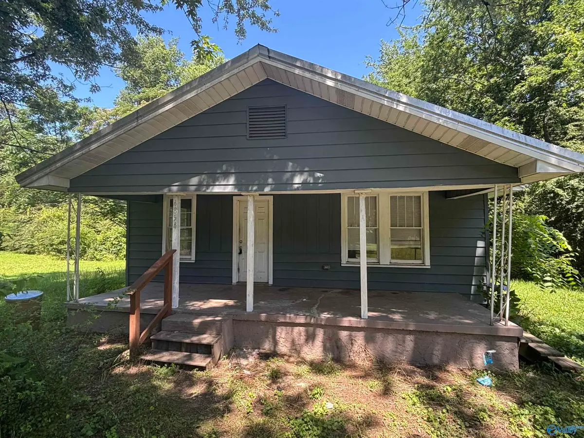 4854 Lynndale Avenue, Graysville, AL 35073 - #1