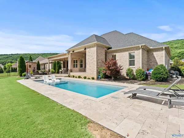 16 Taylors Brook Way, Gurley, AL 35748