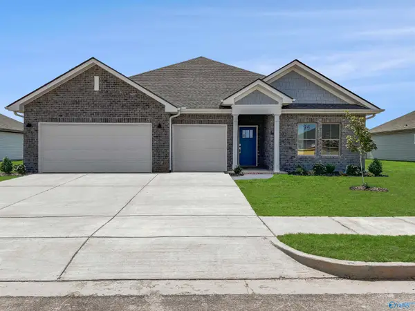 7212 Maple Creek Drive Se, Owens Cross Roads, AL 35763