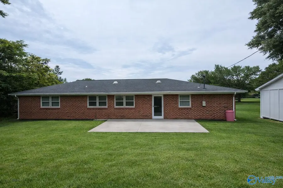 2208 Suzanne Circle Nw, Huntsville, AL 35810 - #3