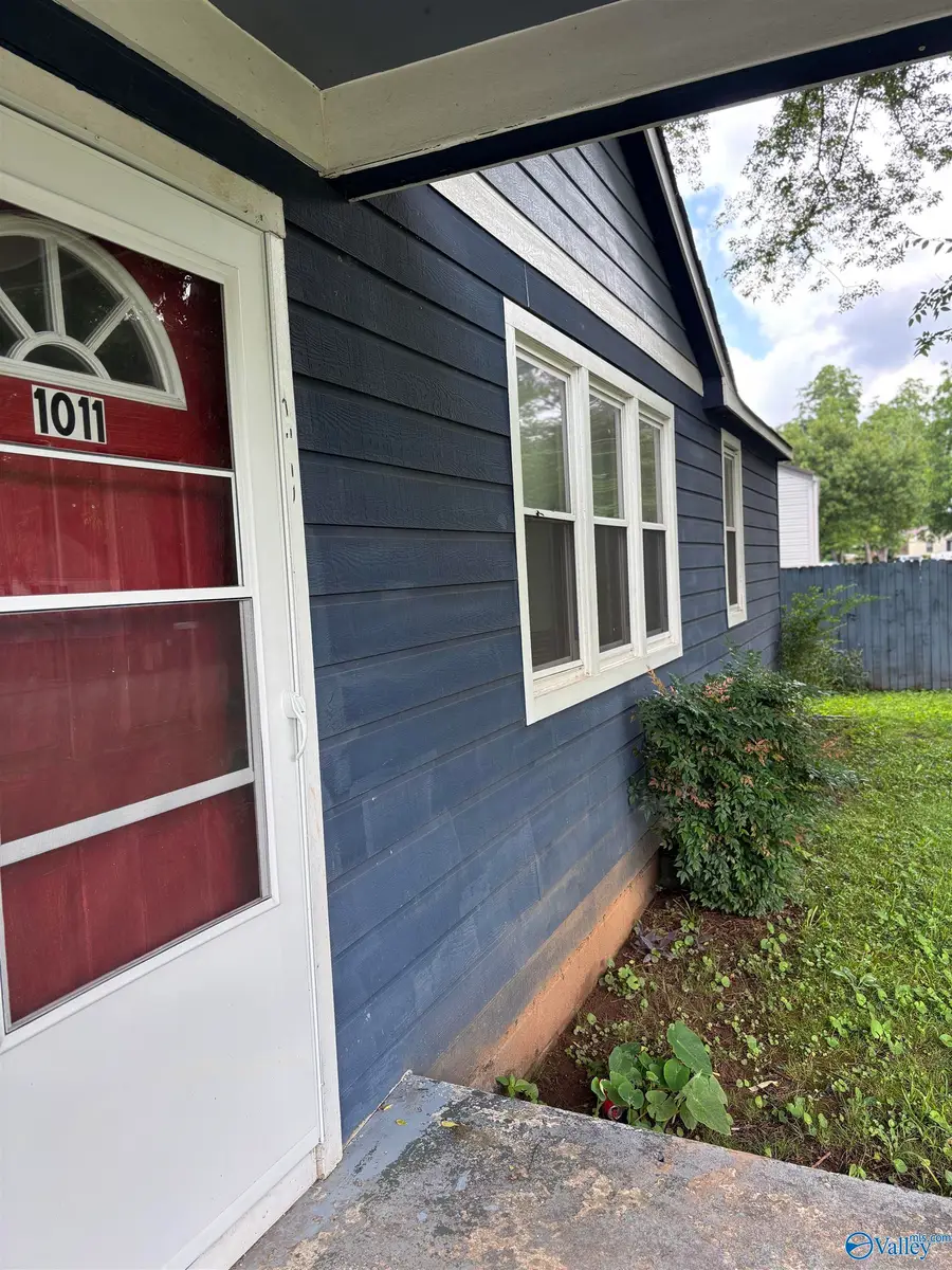 1011 Parklane Street Nw, Huntsville, AL 35816 - #2