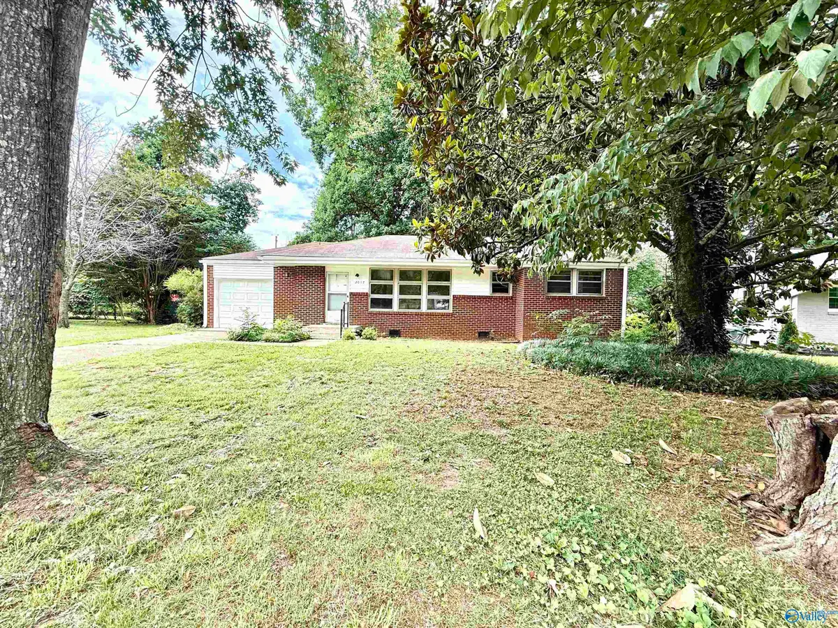 2017 Lance Road Nw, Huntsville, AL 35810 - #1