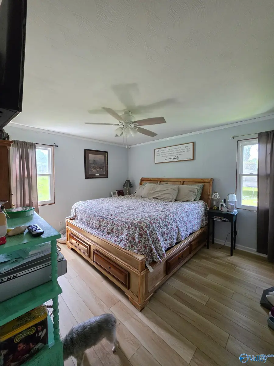 2202 S Bailey Street Nw, Hartselle, AL 35640 - #3
