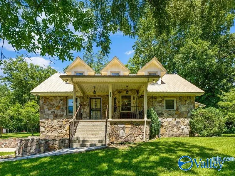 111 Spencer Drive, Meridianville, AL 35759 - #1