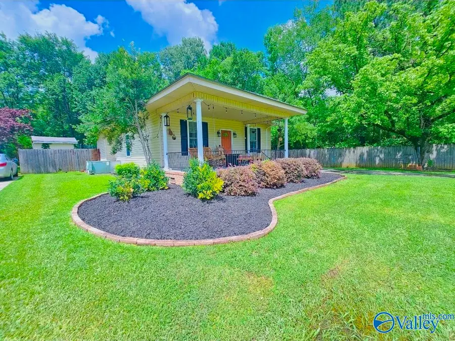 109 Springhill Road, Gadsden, AL 35906 - #2