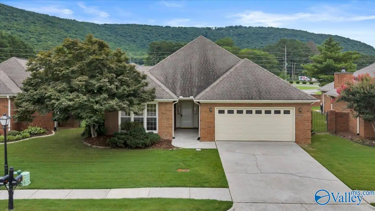15057 Ashmont Blvd Se, Huntsville, AL 35803 - #1