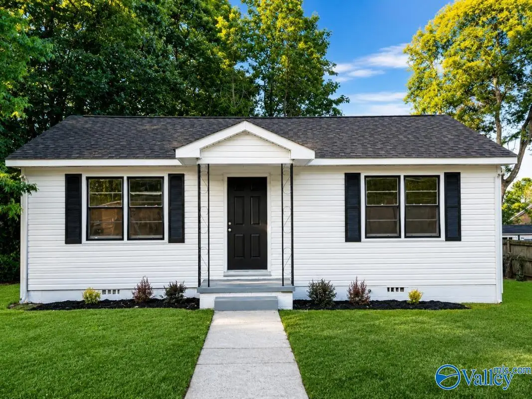 2206 Hill Street Nw, Huntsville, AL 35810 - #1