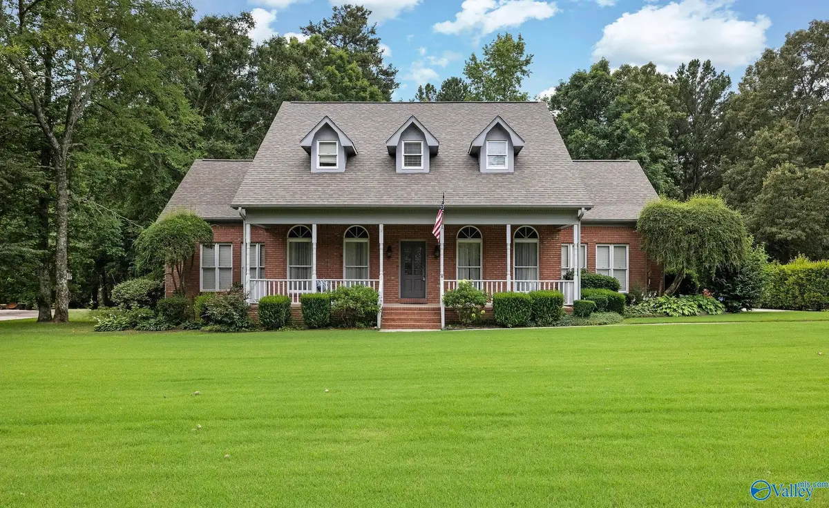 1350 Pennington Court Sw, Hartselle, AL 35640 - #1