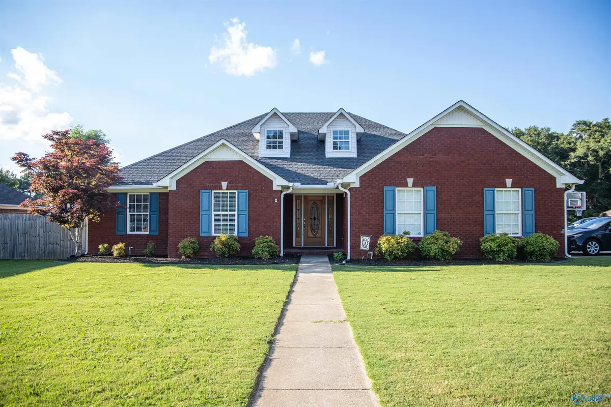 1107 Clint Drive, Hartselle, AL 35640 - #1