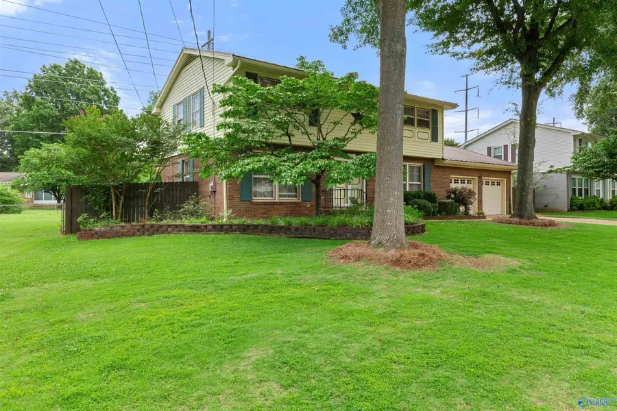 11203 Maplecrest Drive Se, Huntsville, AL 35803 - #2