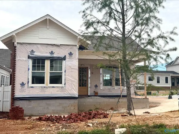 8 Angell Street Nw, Huntsville, AL 35806