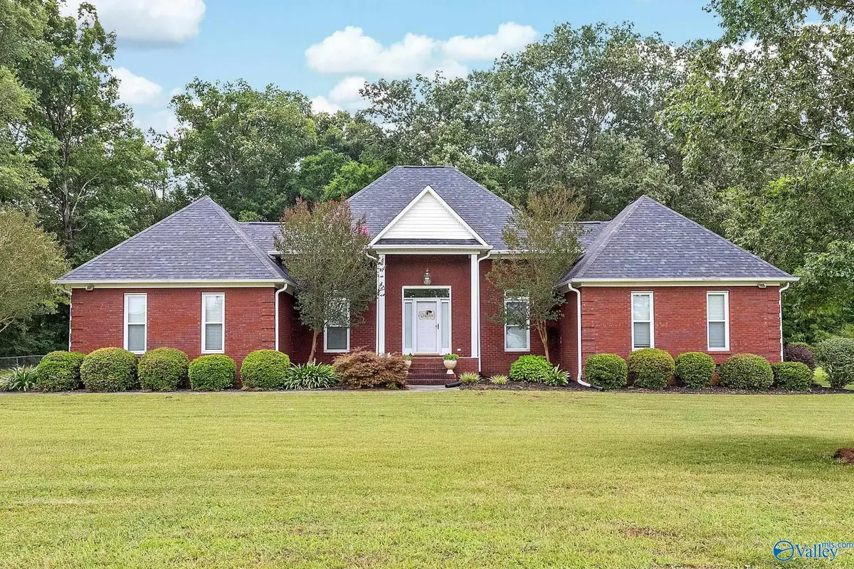 163 New Hope Cedar Point Rd, New Hope, AL 35760 - #1