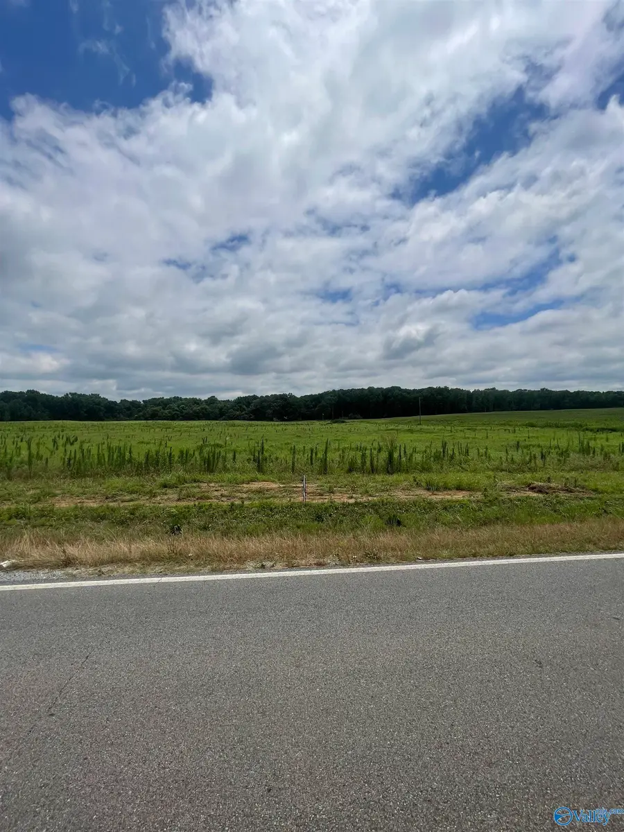 16 Meadows Road, Athens, AL 35611 - #2