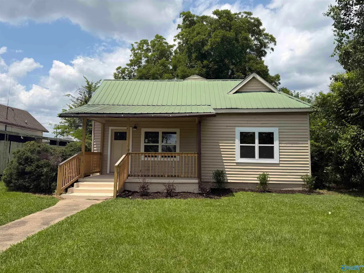 2511 Sansom Avenue, Gadsden, AL 35904 - #1