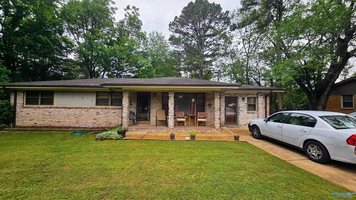 3105 N Nevel Circle Nw, Huntsville, AL 35810 - #1