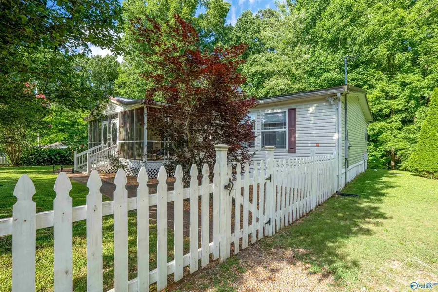 132 First Street Ne, Sylvania, AL 35988 - #3