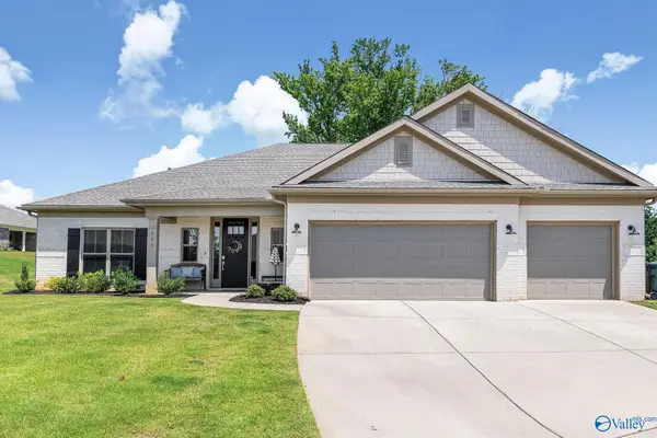 226 Hannaway Circle, Madison, AL 35757