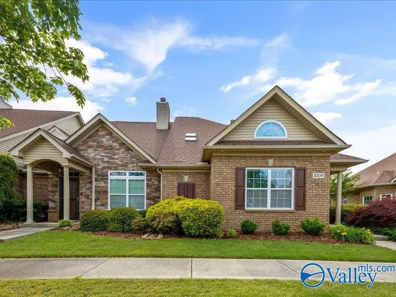 1009 Cresent Falls, Huntsville, AL 35806 - #1