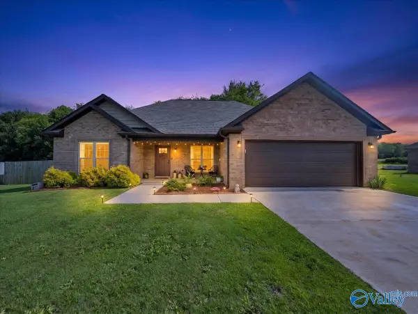 36 W Blue Heron Drive, Killen, AL 35645