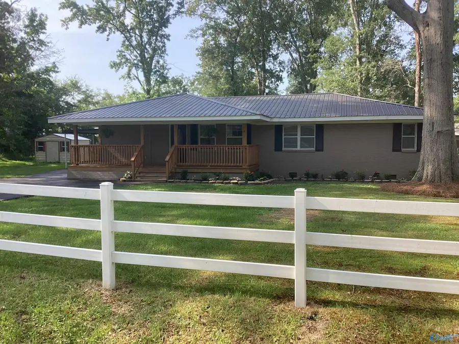 412 Paxton Avenue, Glencoe, AL 35905 - #3