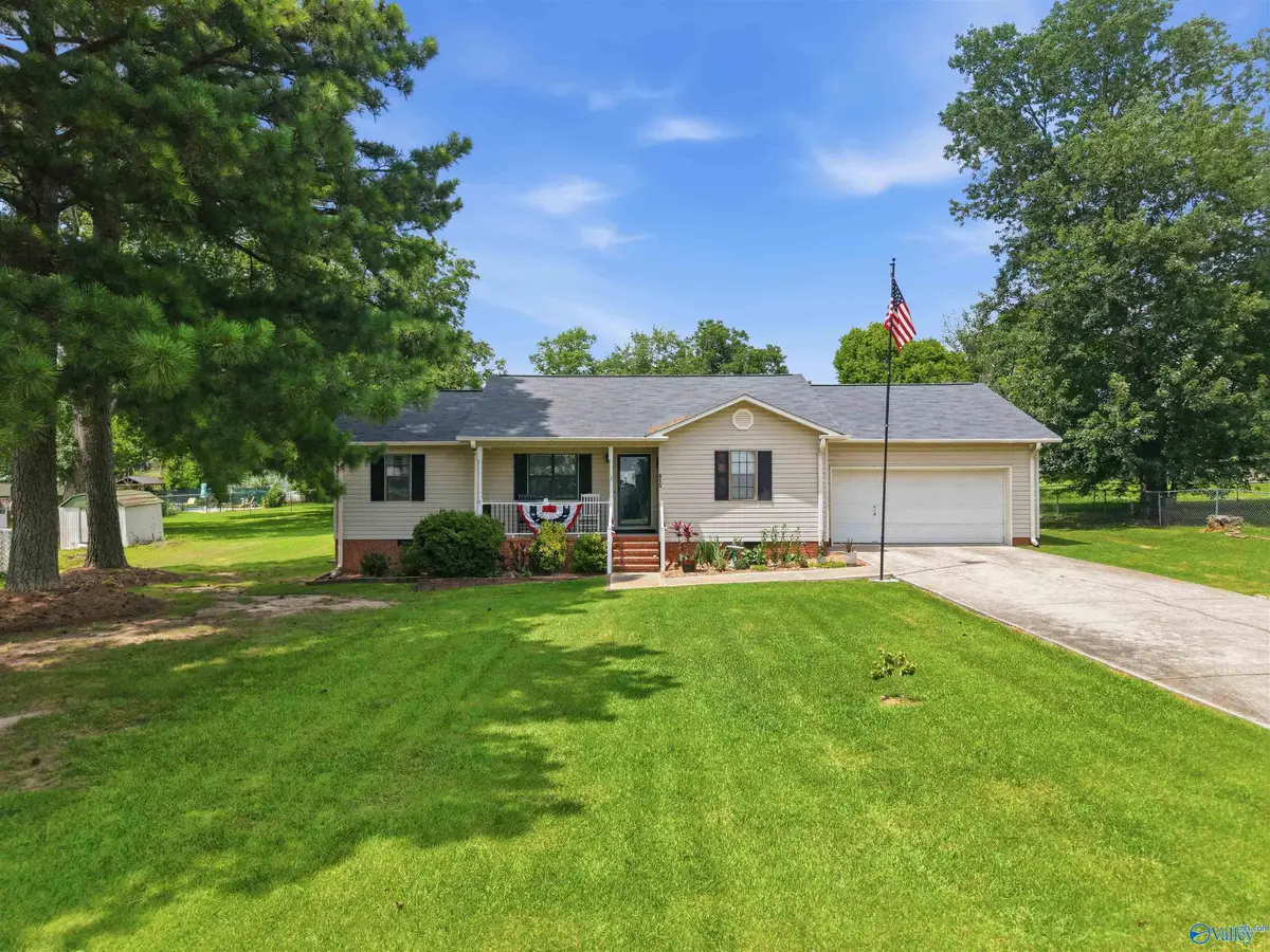 815 Nelson Road, Albertville, AL 35950 - #1