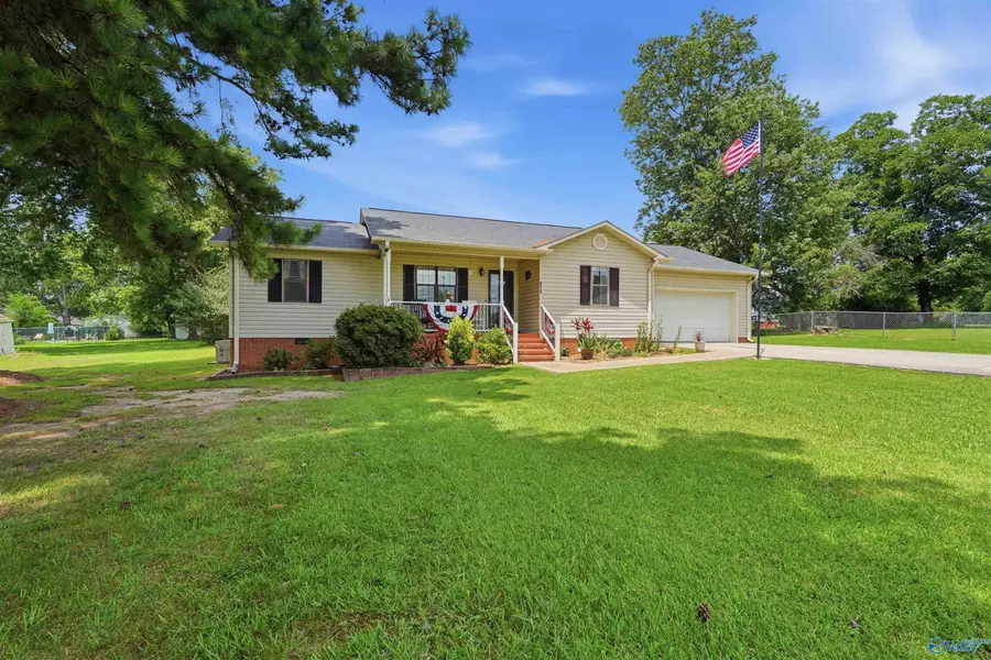815 Nelson Road, Albertville, AL 35950 - #2