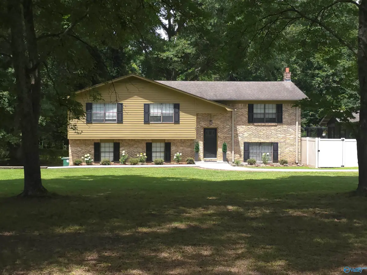 637 County Road 1194, Cullman, AL 35057 - #1