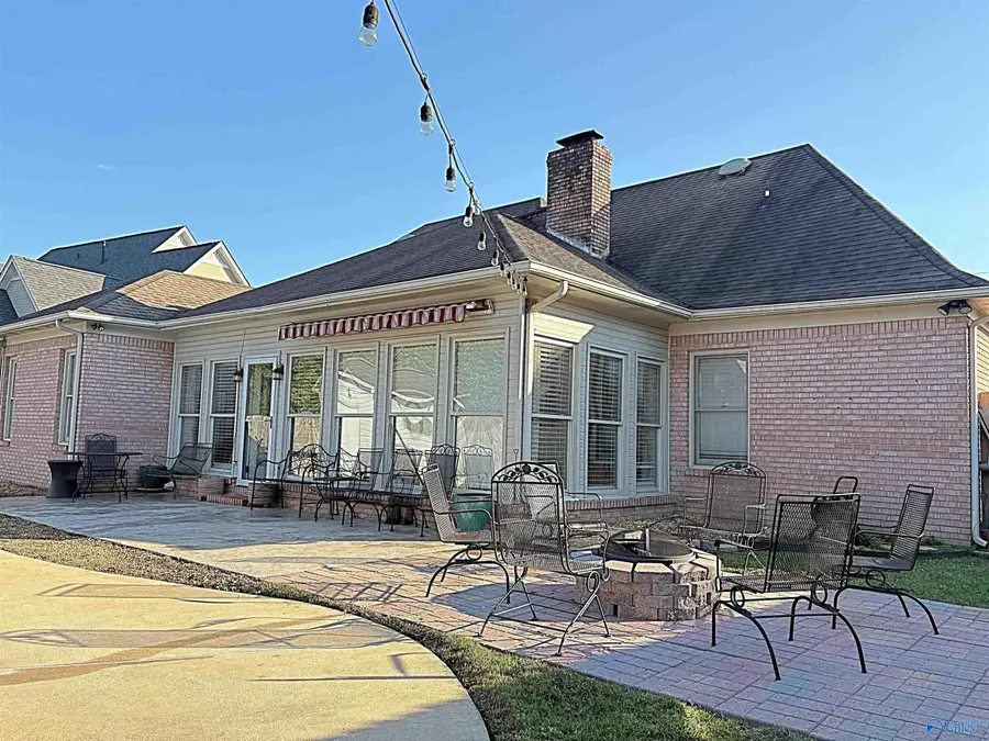 2328 Duncansby Drive, Decatur, AL 35603 - #3
