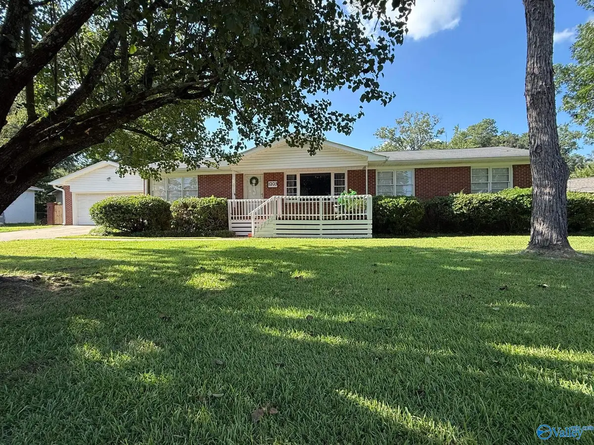 1203 Alcott Road, Gadsden, AL 35901 - #1