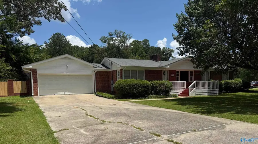 1203 Alcott Road, Gadsden, AL 35901 - #2