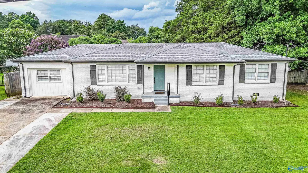 307 Meadowbrook Drive Se, Huntsville, AL 35803 - #1