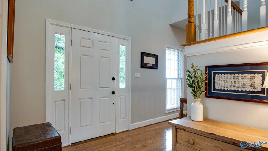 102 Rockhaven Drive, Guntersville, AL 35976 - #3