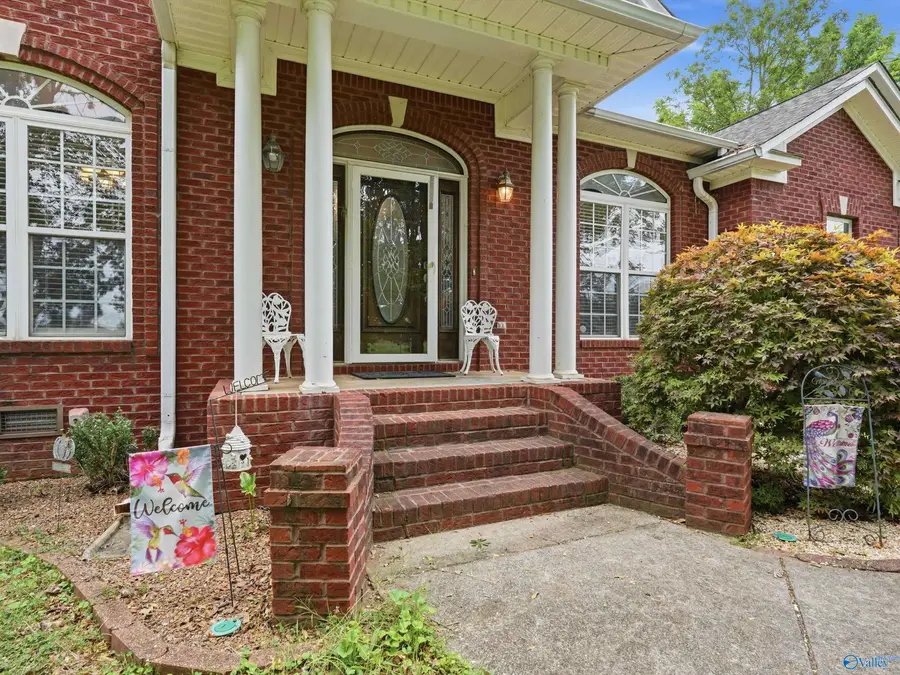 375 Wells Road, Meridianville, AL 35759 - #3