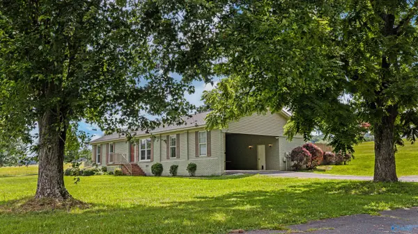 6602 Greenhill Blvd, Fort Payne, AL 35967
