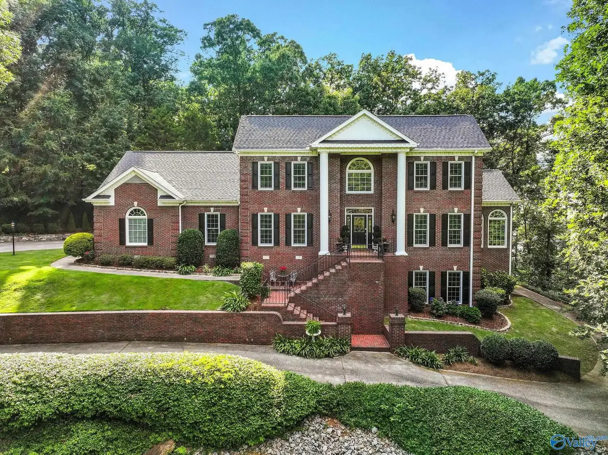 4016 Windsor Drive, Guntersville, AL 35976 - #1