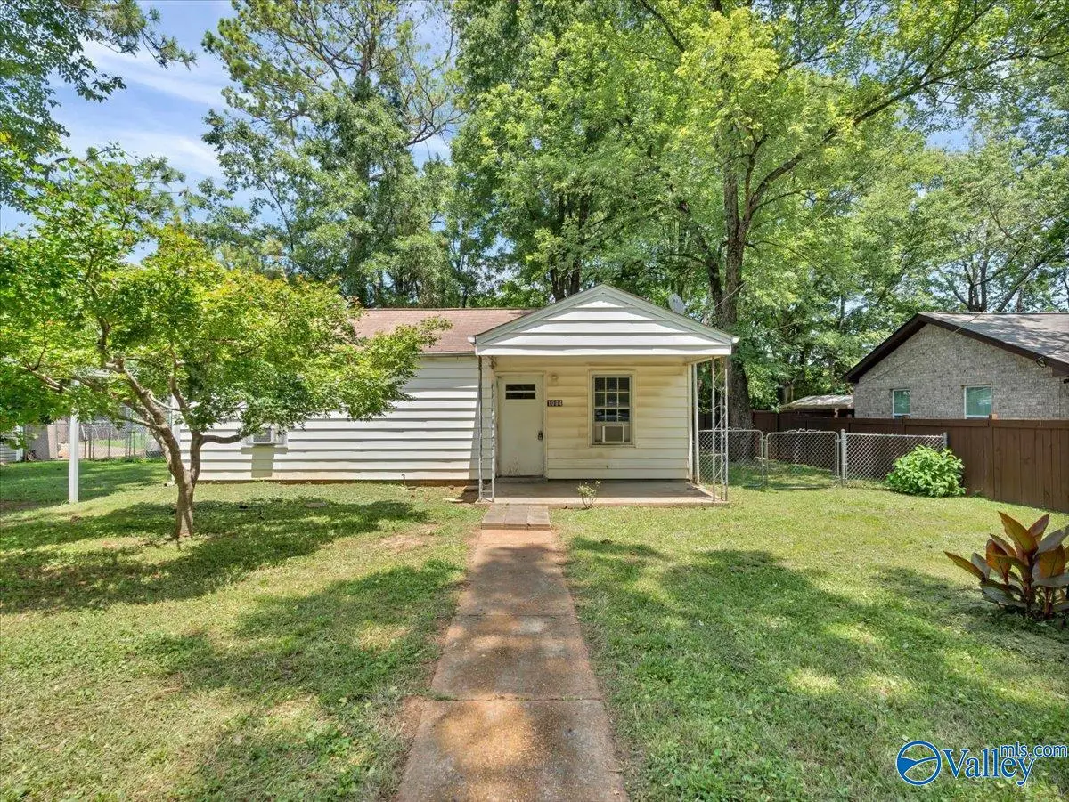 1004 Crestline Road Nw, Huntsville, AL 35816 - #1