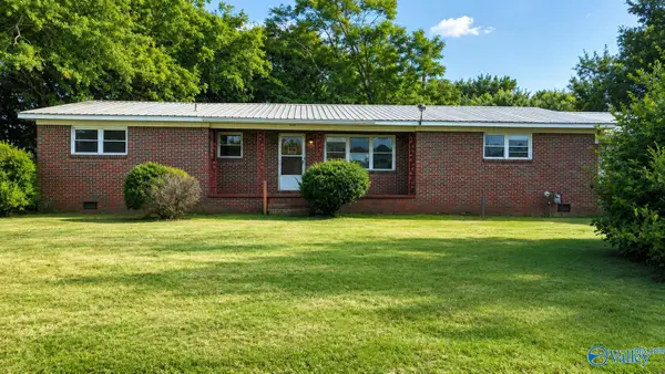 2800 Brashiers Chapel Road, Arab, AL 36016