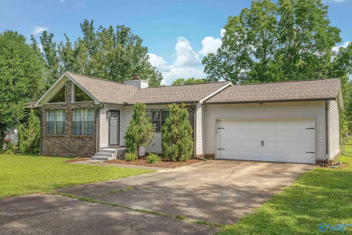 1137 6th Avenue, Arab, AL 35016 - #1