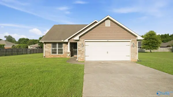 105 Denton Drive, Huntsville, AL 35811